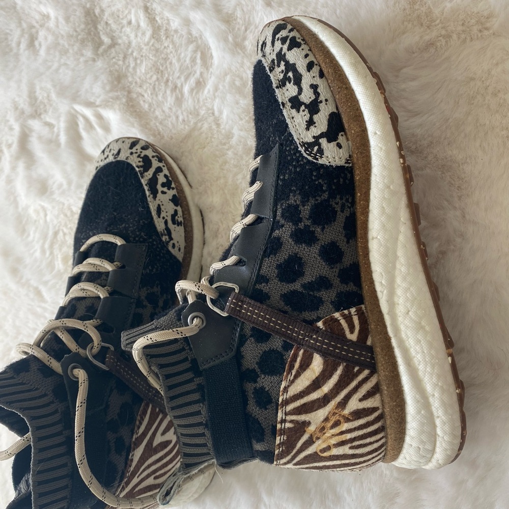 Women's Animal Print High-Top Sneakers